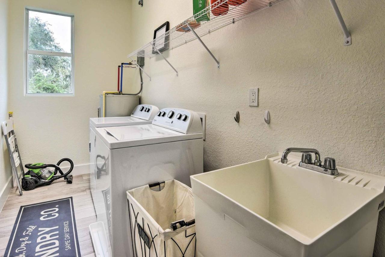 Holiday home Sleek Gem 4 Mi To Aquatic Center