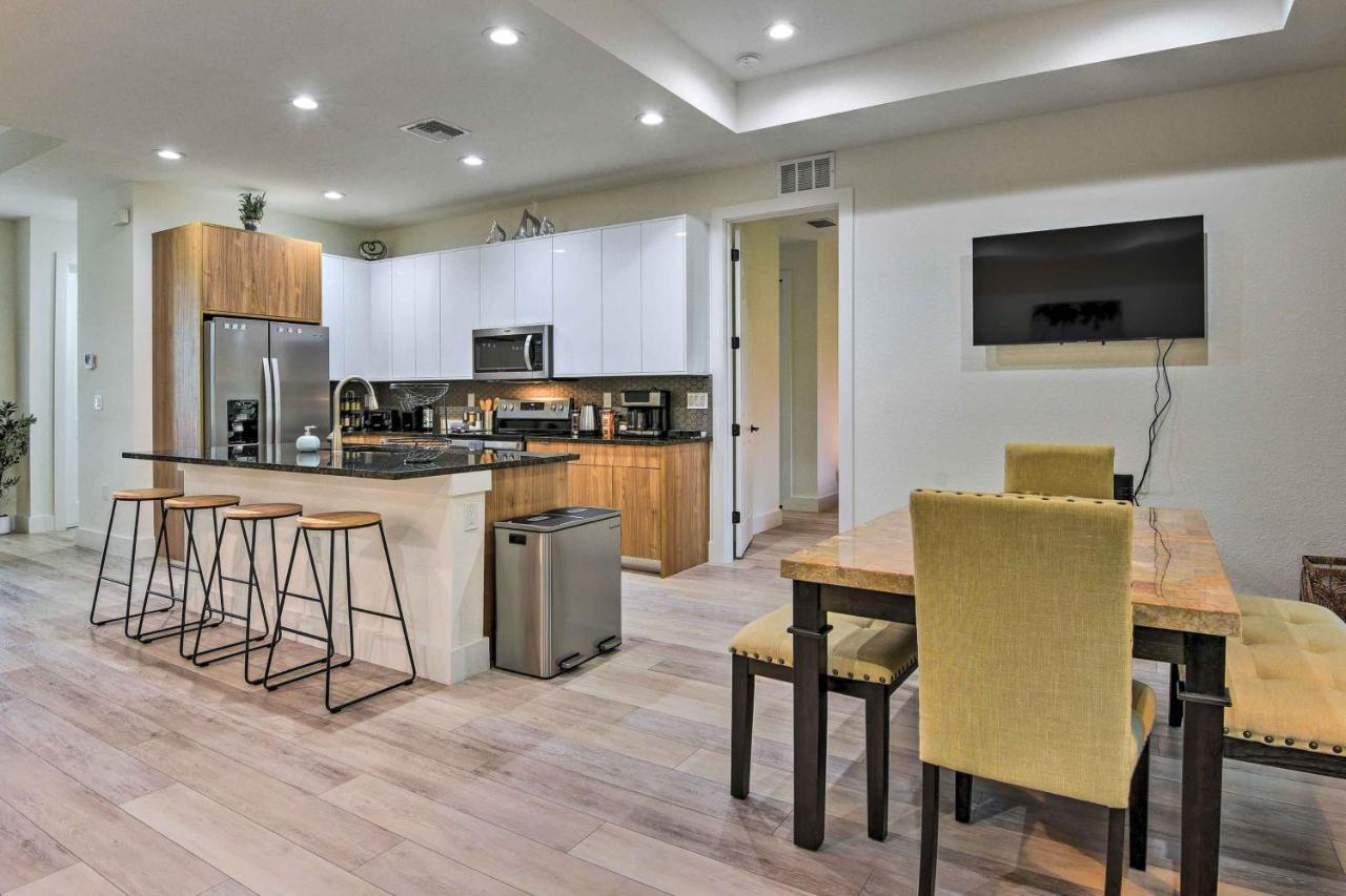 Holiday home Sleek Gem 4 Mi To Aquatic Center *